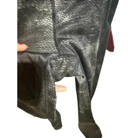 Lululemon Sequin Snake Slate Black Speed Tight II Full-On Luxtreme Leggings Sz 2 - Picture 5 of 7